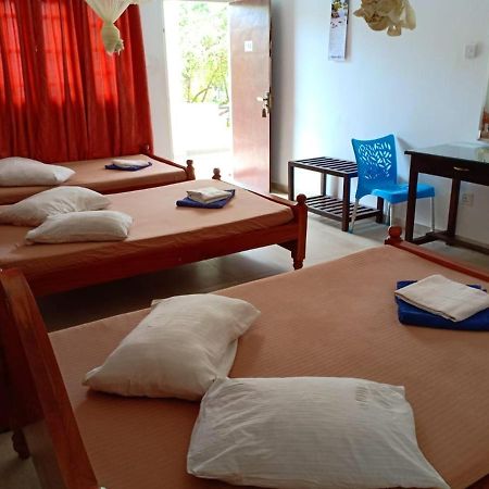 Hotel Senora Kataragama Exteriör bild
