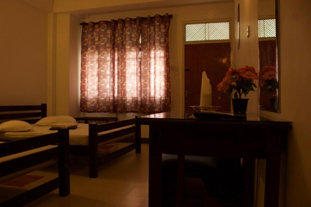 Hotel Senora Kataragama Exteriör bild