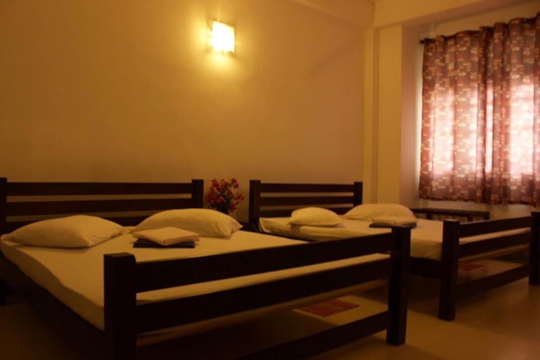 Hotel Senora Kataragama Exteriör bild